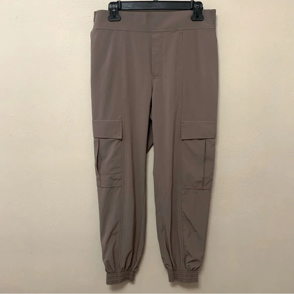 Athleta Chelsea Utility Jogger - Picture 3 of 13